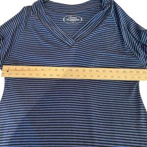 1432 Soma Loungewear Top Size L Navy Black Stripes Soft V-Neck New